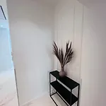 Zeus Design Apartment Schlosspark Schoenbrunn